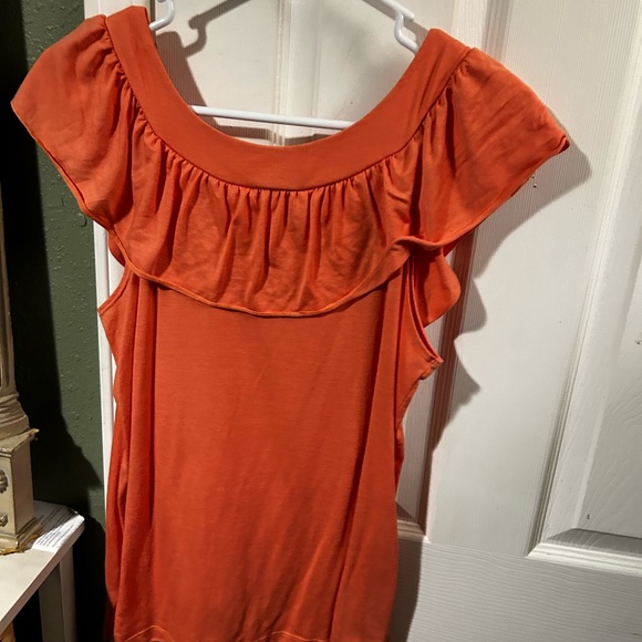 T.166 mark. Ruffle Top - Picture 5 of 5